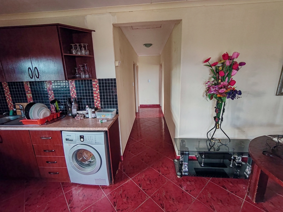 3 Bedroom Property for Sale in Hoogland Western Cape